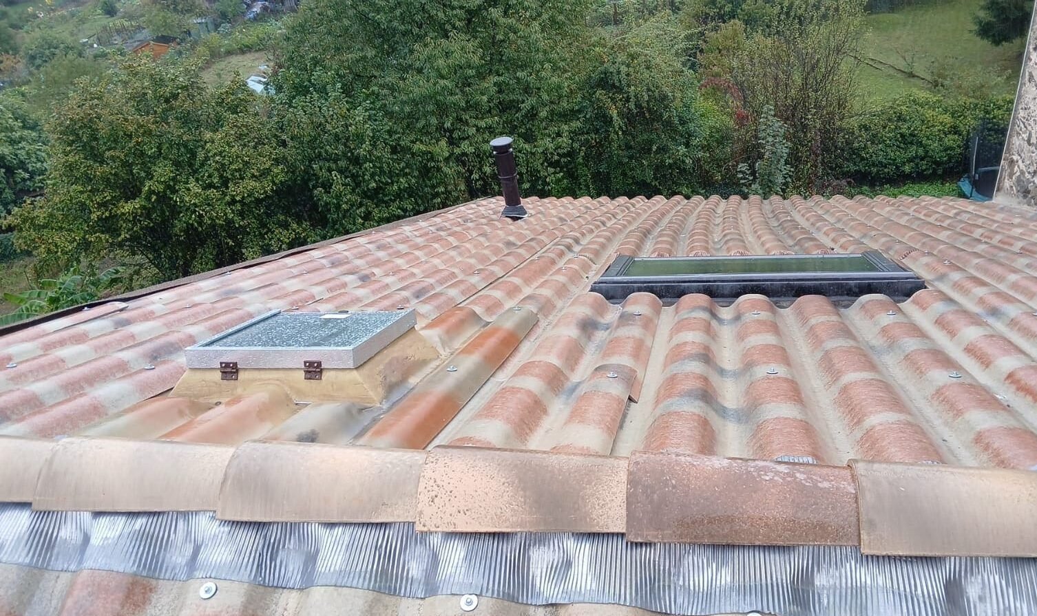 pose de membrane pour renforcer l’étanchéité toiture